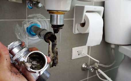 Manage Blocked Drains Industrial Settings